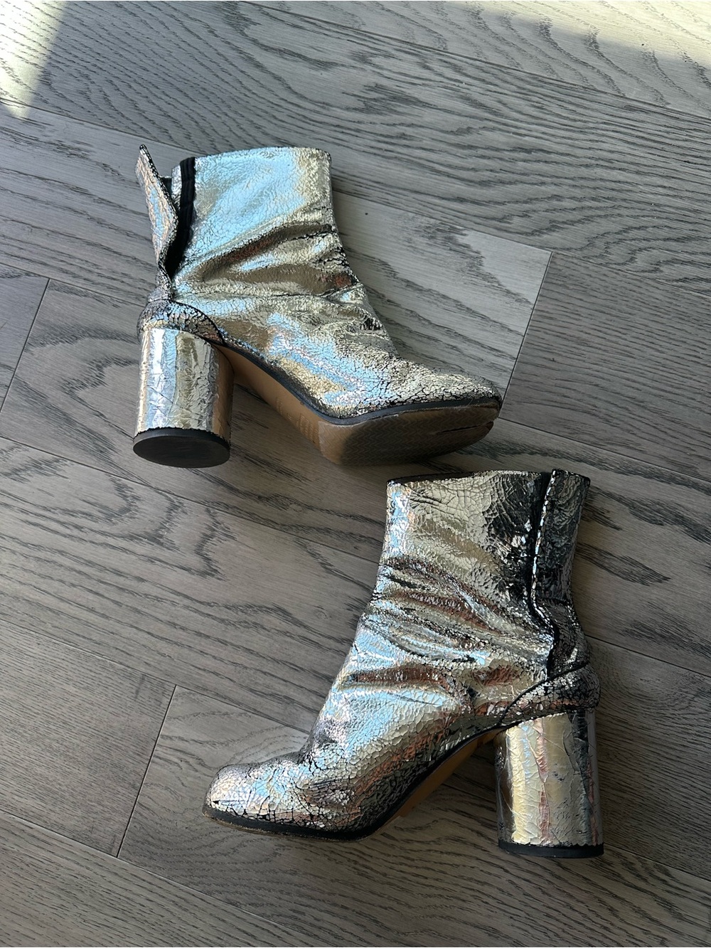 Martin Margiela Cracked Silver Tabi Boots - Picture 3 of 8